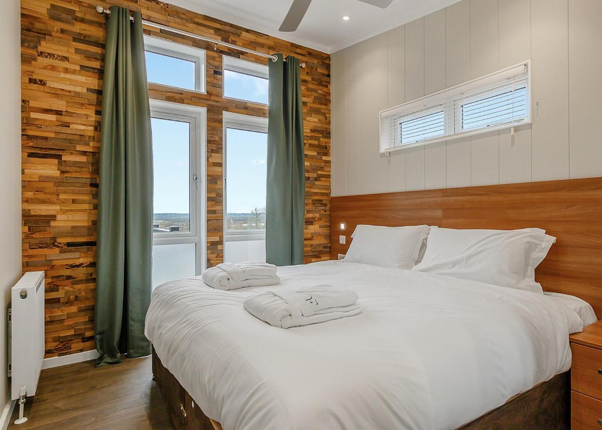 Cheddar Woods Resort And Spa ภายนอก รูปภาพ